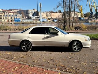 1998 Toyota Cresta V (X100) Рестайлинг, белый, 780000 рублей, вид 3