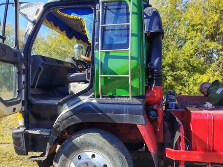 1991 Nissan Diesel, зелёный, 1200000 рублей, вид 5