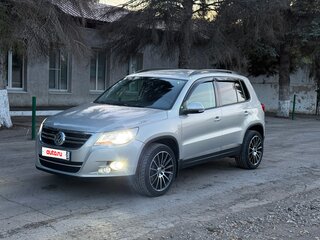 2011 Volkswagen Tiguan I, серебристый, 950000 рублей, вид 2