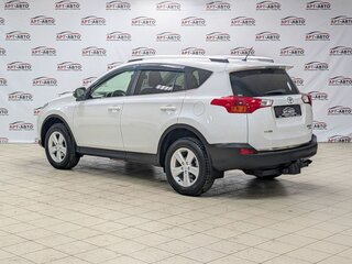 2014 Toyota RAV4 IV (XA40), белый, 1749000 рублей, вид 4
