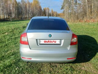 2011 Skoda Octavia II (A5) Рестайлинг, серебристый, 750000 рублей, вид 4