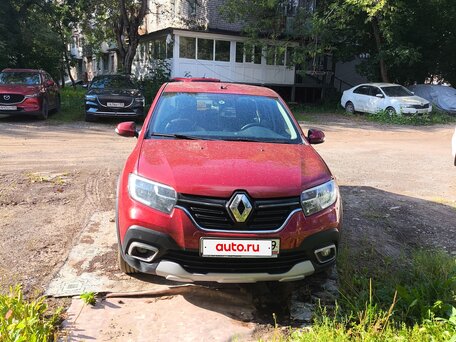 2021 Renault Logan Stepway II Рестайлинг, красный, 1810000 рублей, вид 2