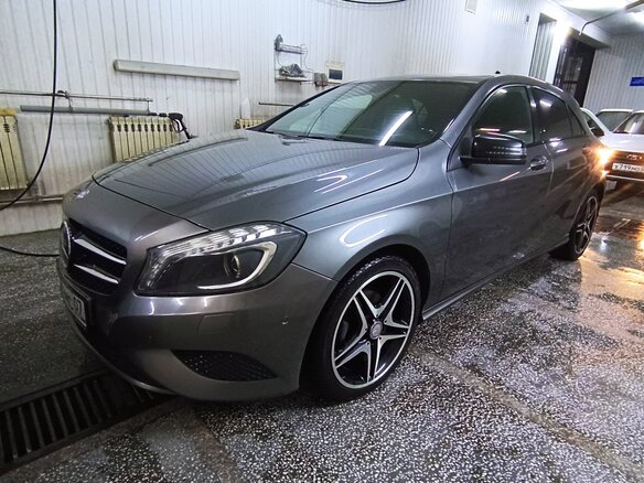 2013 Mercedes-Benz A-Класс 180 CDI III (W176), серый - вид 2
