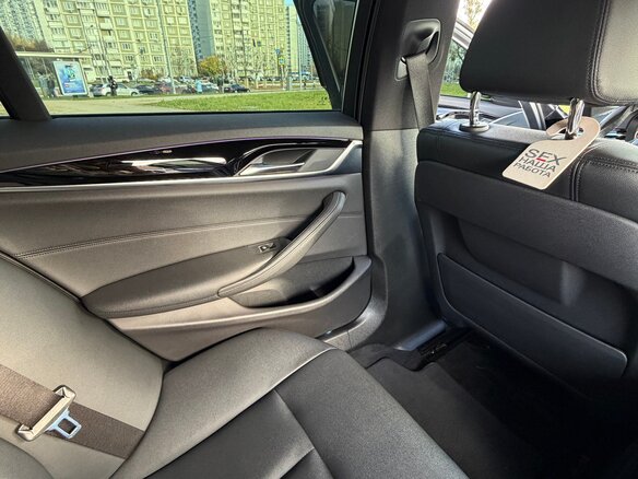 2018 BMW 5 серии 520i VII (G30/G31/G38), чёрный, 3000000 рублей - вид 36