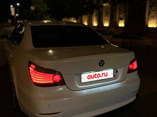 2008 BMW 5 серии 520i V (E60/E61) Рестайлинг, белый, 1200000 рублей, вид 3