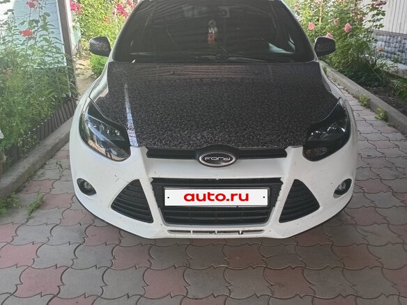 2011 Ford Focus III, белый, 600000 рублей