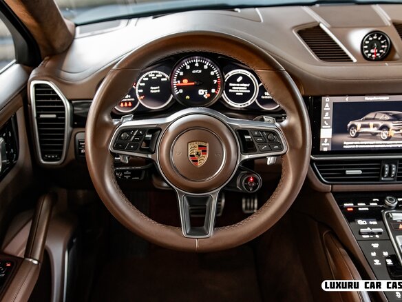 2021 Porsche Cayenne GTS Coupé III, серый, 9700000 рублей - вид 14