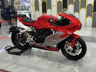 2026 QJMotor SRK 921 RR, красный, 1299000 рублей, вид 3