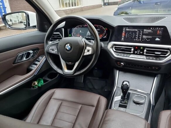 2021 BMW 3 серии 320i VII (G2x), белый, 3999999 рублей - вид 18