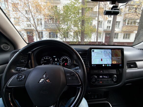 2017 Mitsubishi Outlander III Рестайлинг 2, серебристый, 1670000 рублей - вид 6