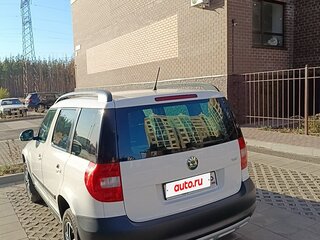 2012 Skoda Yeti I, белый, 901000 рублей, вид 4