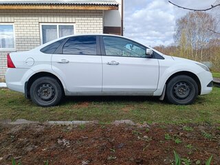 2009 Ford Focus II Рестайлинг, белый, 450000 рублей, вид 4