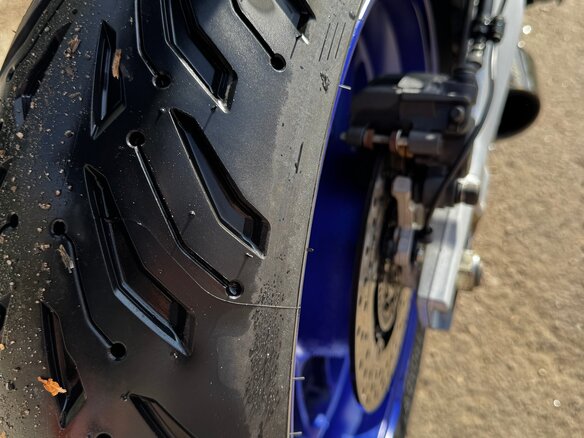 2021 Yamaha MT-09 (FZ-09), серебристый, 1200000 рублей - вид 12