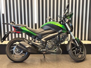 2023 Bajaj Dominar 400, зелёный, 365000 рублей, вид 2