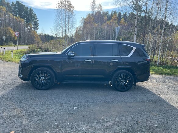2022 Lexus LX 500d IV, серый, 13200000 рублей - вид 4