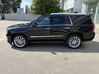 2020 Cadillac Escalade IV, чёрный, 4700000 рублей, вид 3