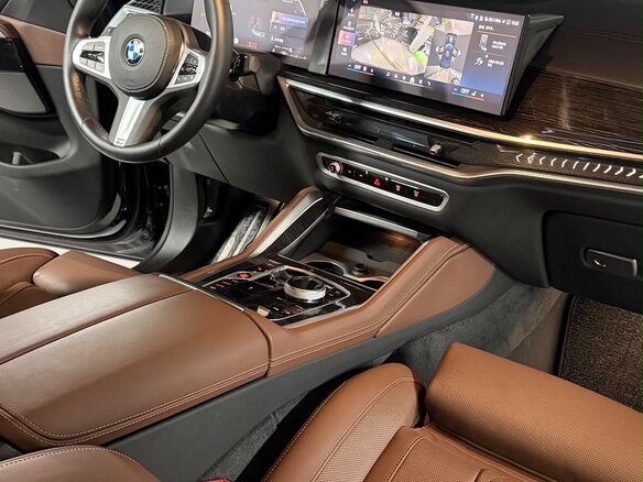 2024 BMW X6 40i III (G06) Рестайлинг, чёрный, 11800000 рублей - вид 10