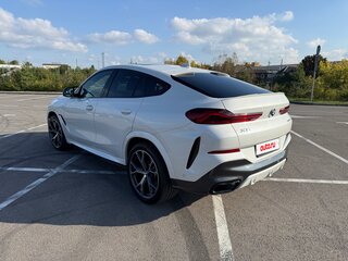 2021 BMW X6 40d III (G06), белый, 8500000 рублей, вид 5