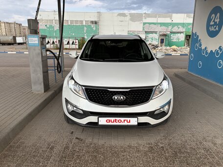 2014 Kia Sportage III Рестайлинг, белый, 1570000 рублей, вид 1