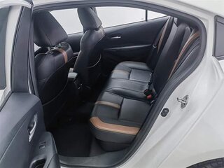 2021 Toyota Corolla XII (E210), белый, 1670000 рублей, вид 4