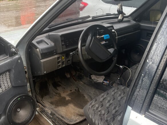 2002 Lada (ВАЗ) 2109, серебристый, 110000 рублей - вид 3