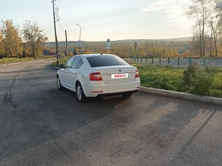 2019 Skoda Octavia III (A7) Рестайлинг, белый, 1650000 рублей, вид 3