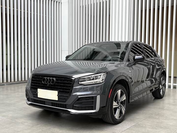 Открыть фотографии: Audi Q2 I