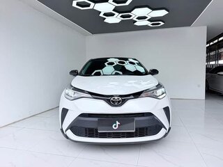 2022 Toyota C-HR I Рестайлинг, белый, 1757000 рублей, вид 2