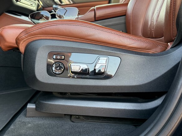 2020 BMW X5 M50d IV (G05/G18), чёрный, 7500000 рублей - вид 26