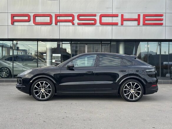 2021 Porsche Cayenne Coupé III, чёрный, 9270000 рублей - вид 1