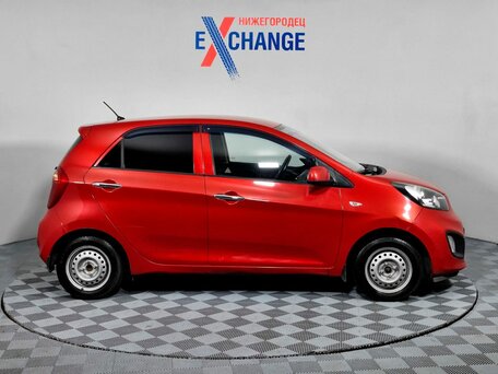 2013 Kia Picanto II, красный, 603000 рублей, вид 4
