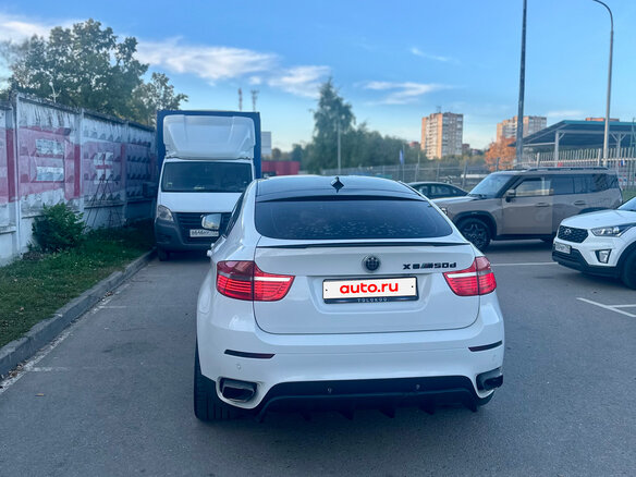 2010 BMW X6 40d I (E71), белый, 1700000 рублей - вид 4