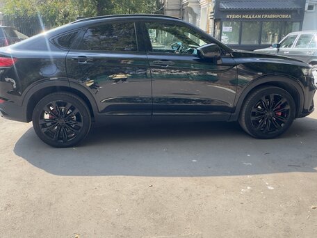 2021 Geely Tugella I, чёрный, 2190000 рублей, вид 3