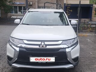 2018 Mitsubishi Outlander III Рестайлинг 2, белый, 2500000 рублей, вид 1