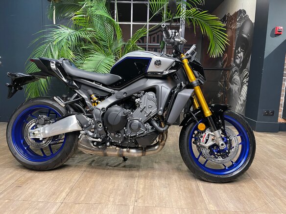 2026 Yamaha MT-09 (FZ-09), серый, 1850000 рублей