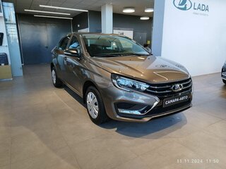 2026 Lada (ВАЗ) Vesta I Рестайлинг (NG), серебристый, 1601000 рублей, вид 3