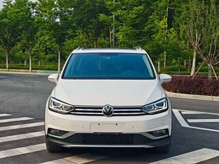 2022 Volkswagen Touran L II, белый, 1590000 рублей, вид 2