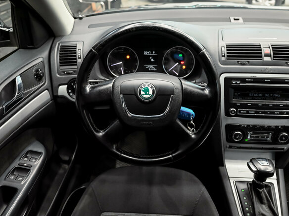 2012 Skoda Octavia DSG7 II (A5) Рестайлинг, чёрный - вид 12