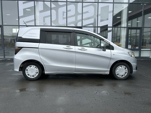 2010 Honda Freed I, серебристый, 849000 рублей - вид 4