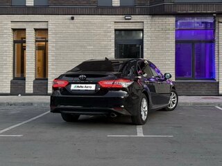 2018 Toyota Camry VII (XV50) Рестайлинг 2, чёрный, 1700000 рублей, вид 3