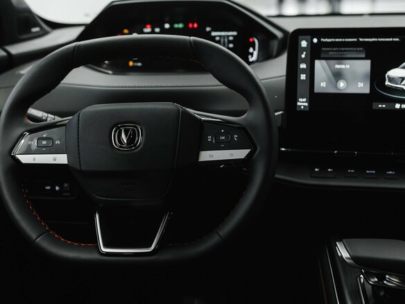 2025 Changan UNI-S I, чёрный, 3179900 рублей - вид 8