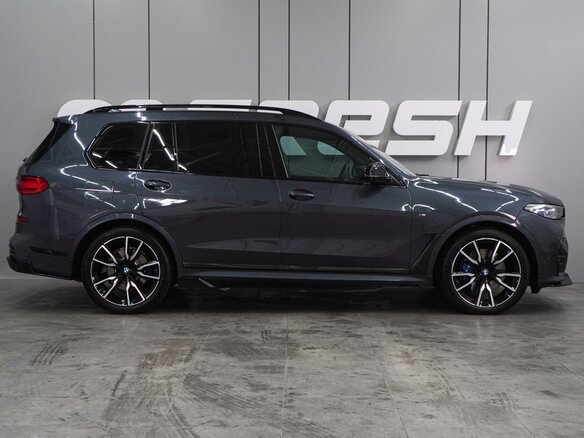 2020 BMW X7 30d I (G07), серый, 7899000 рублей - вид 4