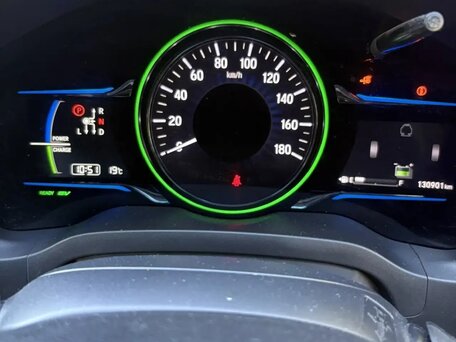 2014 Honda Vezel I, красный, 1200000 рублей, вид 4