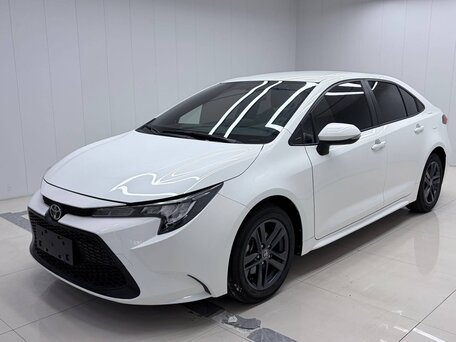 2023 Toyota Levin XII (E210) Рестайлинг, белый, 1490000 рублей, вид 3