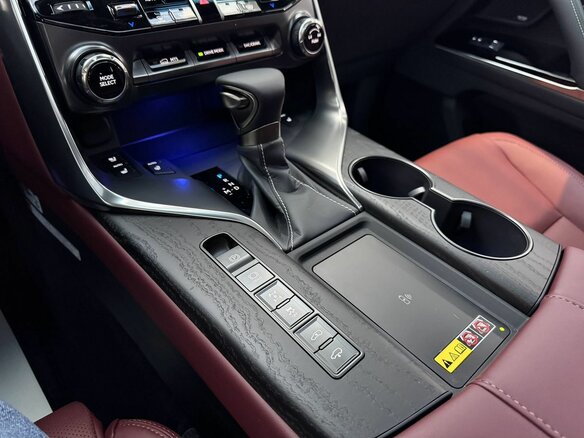 2026 Lexus LX 500d IV, чёрный, 18790000 рублей - вид 29