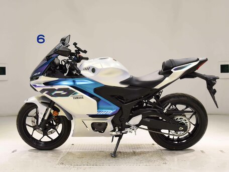 2025 Yamaha YZF-R3, белый, 650000 рублей, вид 2
