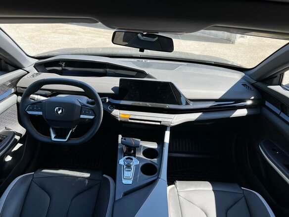 2024 Changan UNI-V I, серый - вид 10