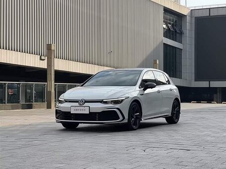 Volkswagen Golf VIII
