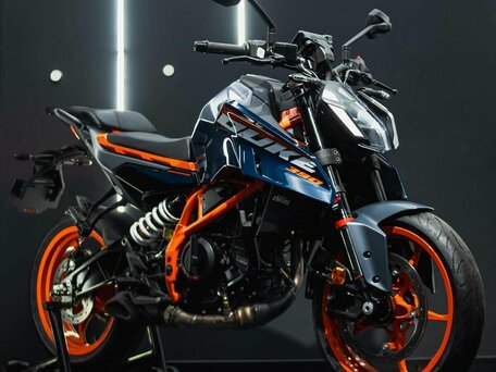 2026 KTM 390 Duke, синий, 400000 рублей, вид 1