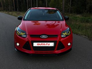 2013 Ford Focus III, красный, 975000 рублей, вид 2